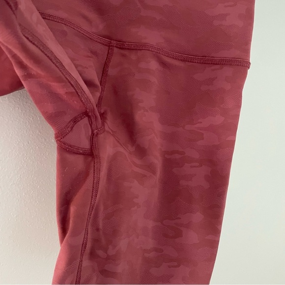 BEYOND YOGA Camo High Waisted Performance Biker Short red size large - Picture 4 of 14